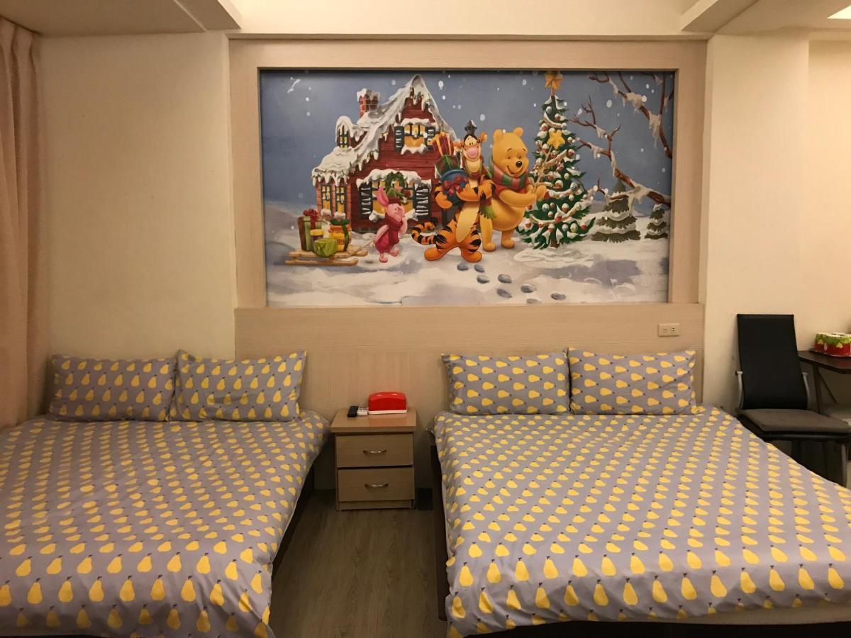 Apartamento Mickey House-Fuxing Taichung Exterior foto