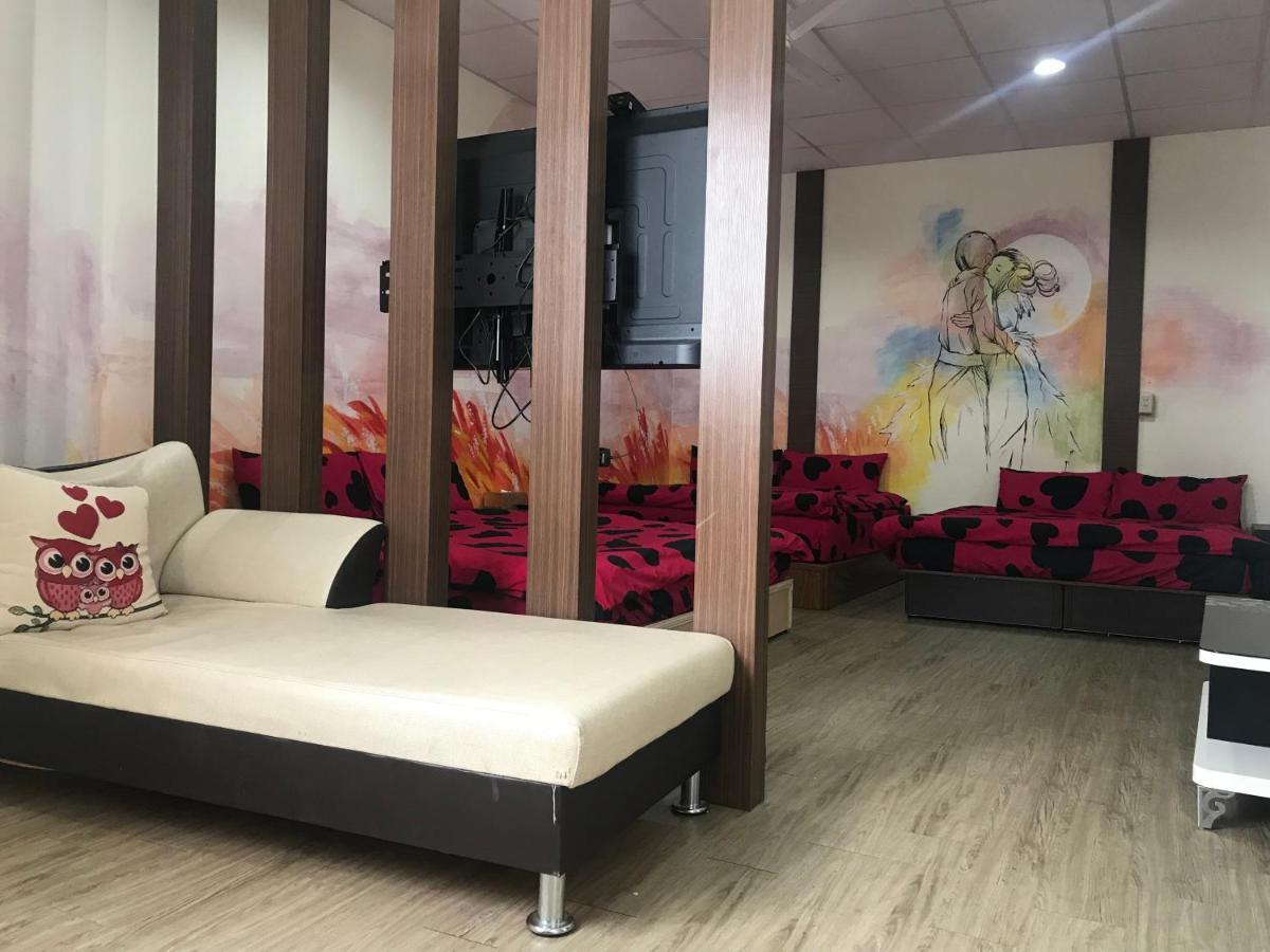 Apartamento Mickey House-Fuxing Taichung Exterior foto